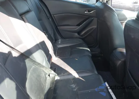 2018 Mazda Mazda3 Touring z USA, uszkodzony, nr VIN 3MZBN1L36JM254846